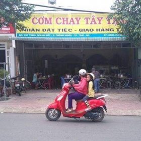 Quan Com Chay Tay Tang