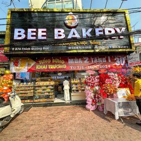 bee bakery 1