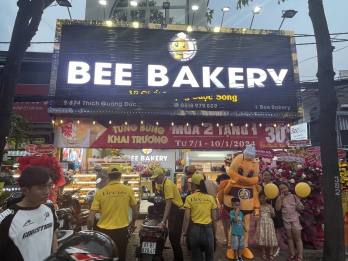 bee bakery